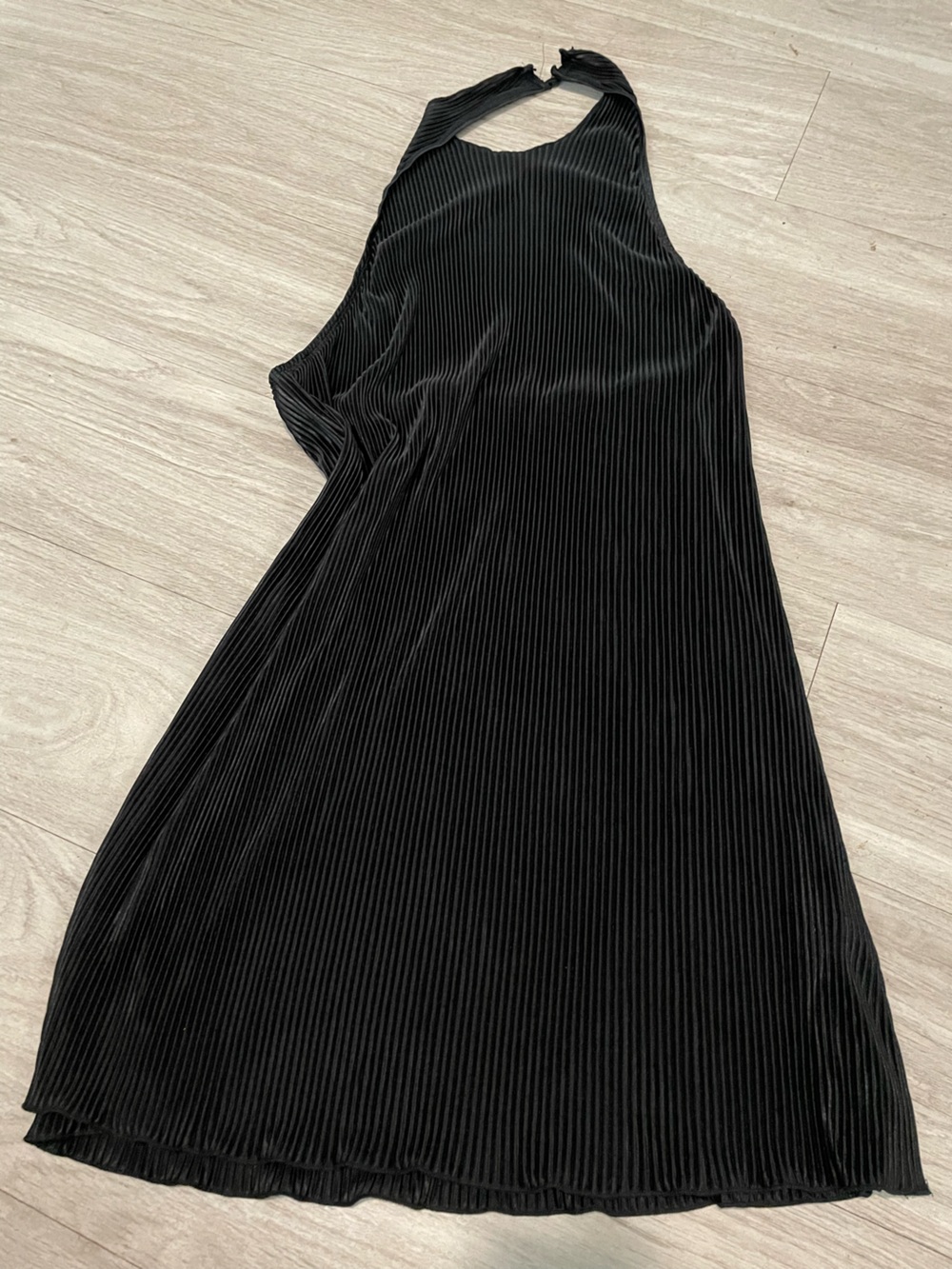 Black Pleated Halter Midi Dress